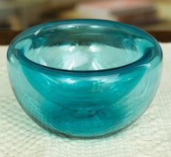 Handblown Recycled Glass Turquoise Bowl in Mexico, "Clear Freshness in Turquoise"