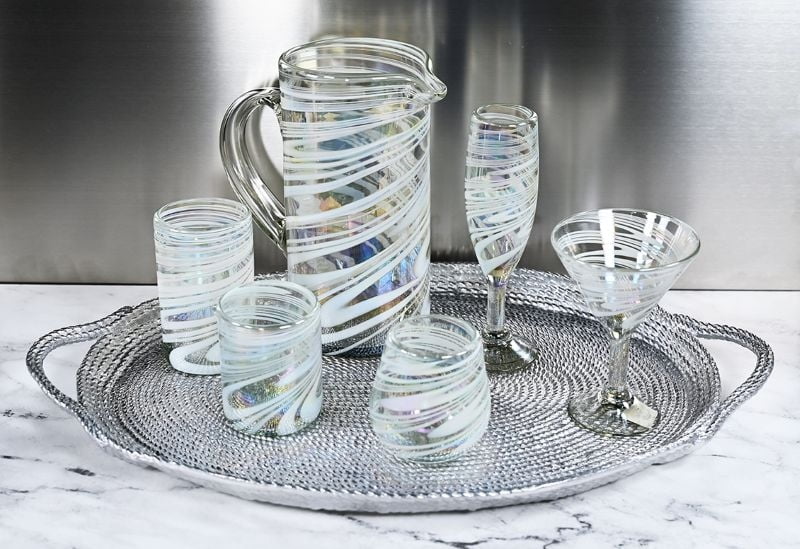 MG092 - 16oz Tumbler, White Swirl, Set of 4 - Hand Blown Recycled Glass From Mexico