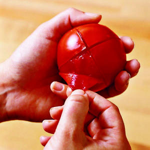 peeling-tomato-m-m