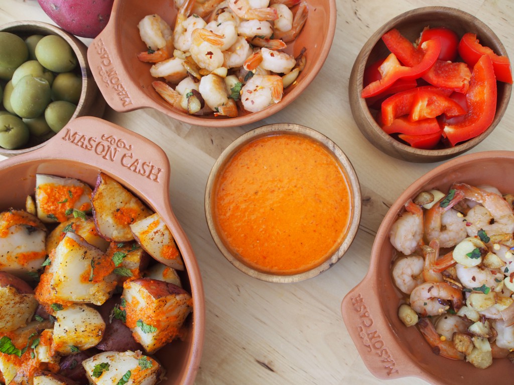 Tapas tasting set spread