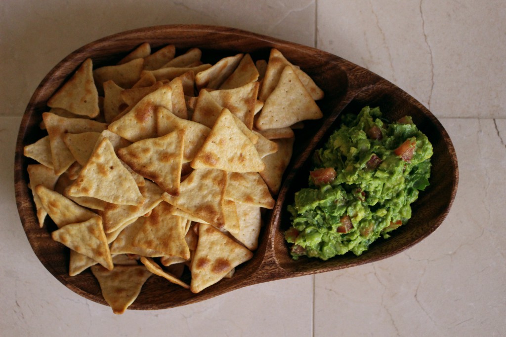Item shown: Organic Chip and Dip Tray