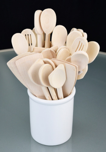 https://www.pacificmerchants.com/images/managed/beechwood-spoons.jpg?v=1686332146918